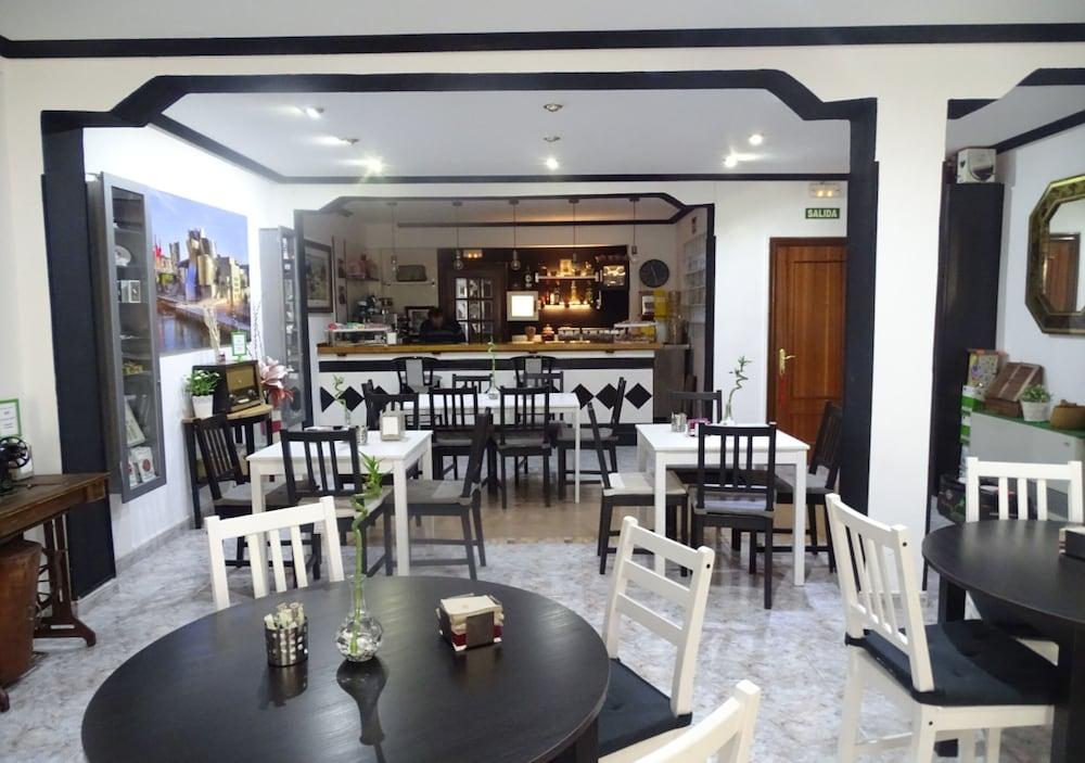 Arenal Suites Bilbao Eksteriør billede